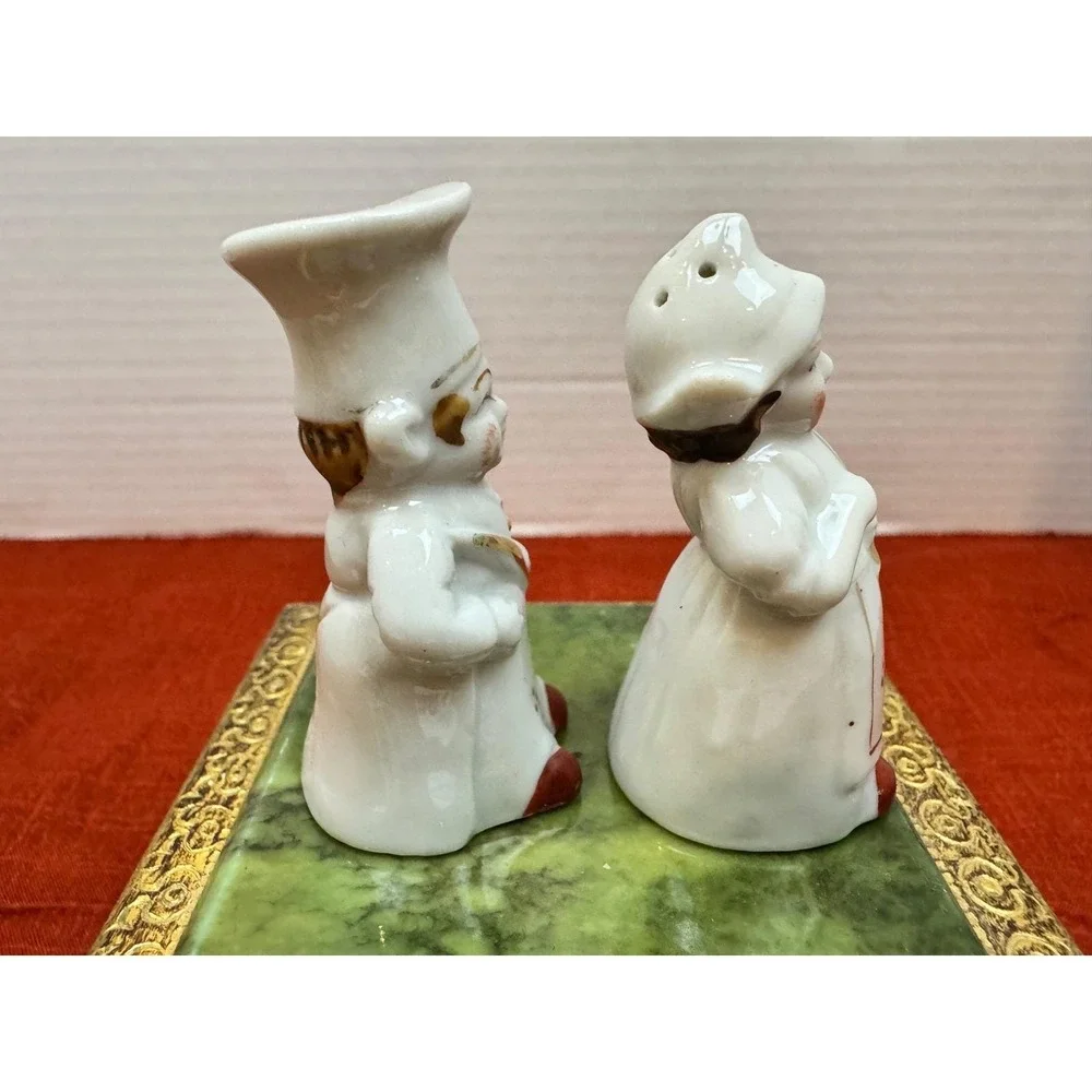 Vintage Dutch Boy and Girl Salt and Pepper‎ Shakers Porcelain Japan Hand Painted